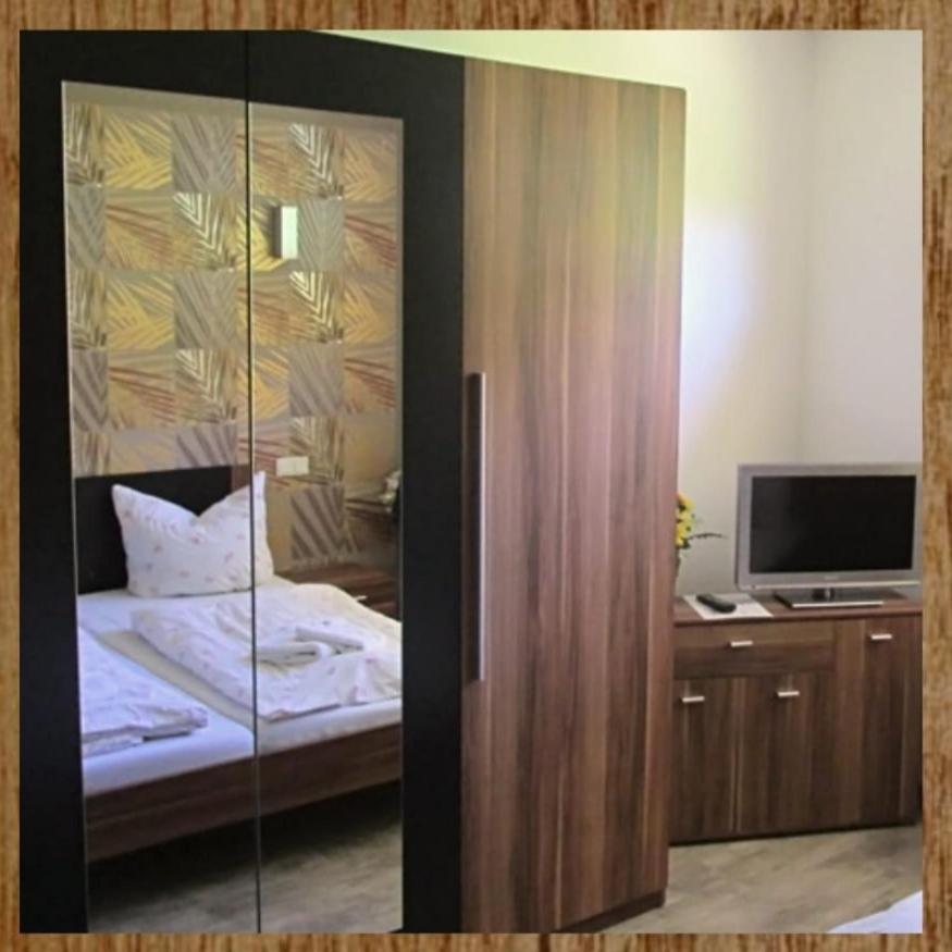 Hotel Zum Eichsfelder Fleischer Heyerode Ngoại thất bức ảnh